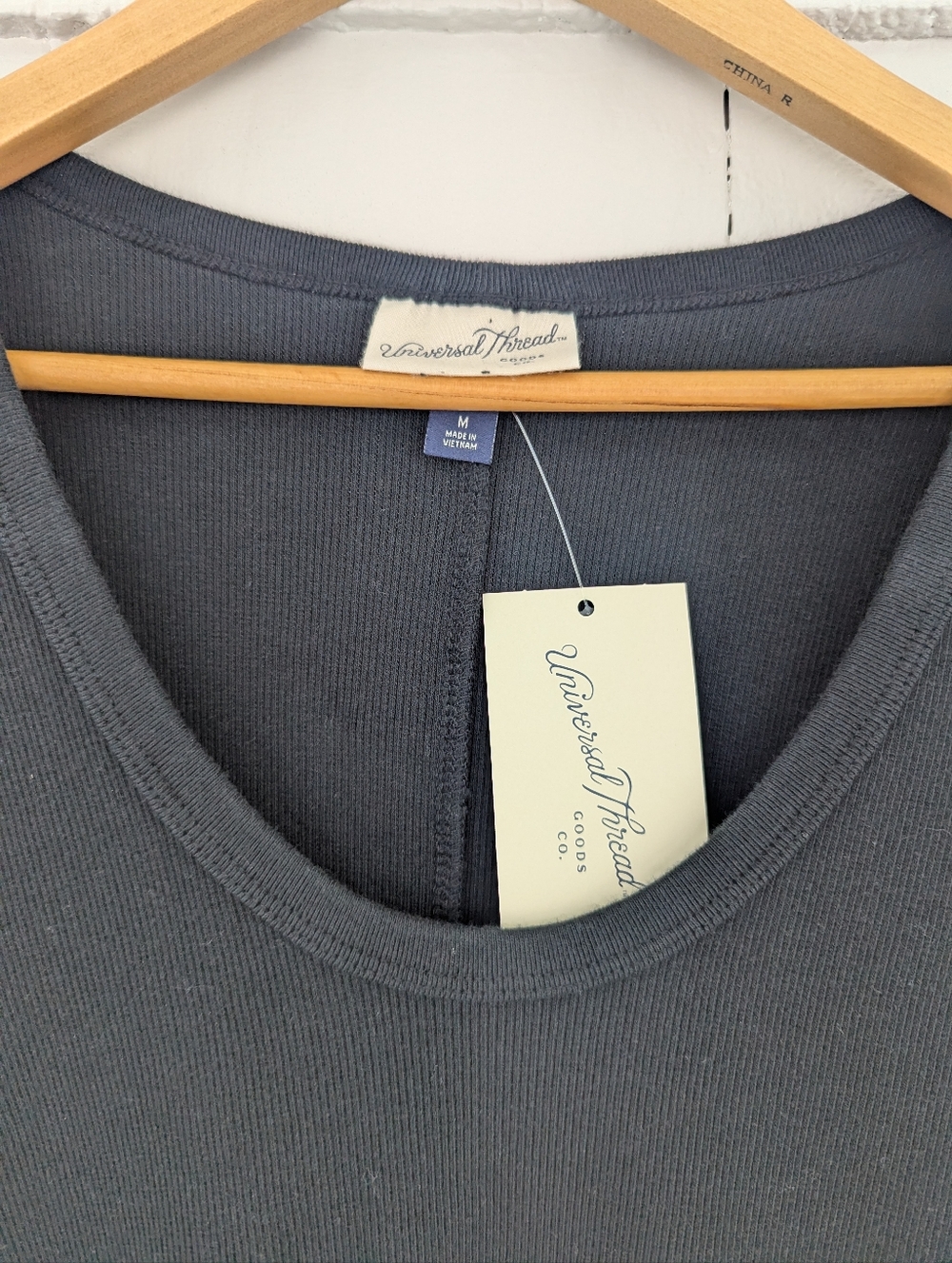NWT Universal Thread Black Long Sleeve Top Size Medium - Picture 2 of 5